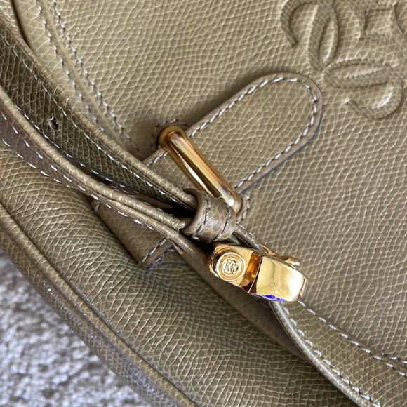 Loewe cross body purse. Perfect condition. - Picture 5 of 10
